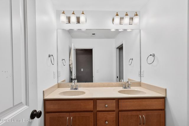 7676 Celebration Way, Crestwood, KY 40014