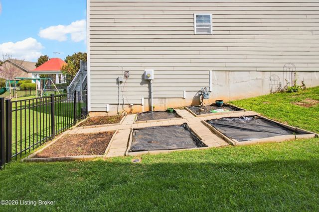 7676 Celebration Way, Crestwood, KY 40014