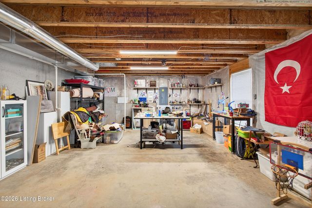 7676 Celebration Way, Crestwood, KY 40014