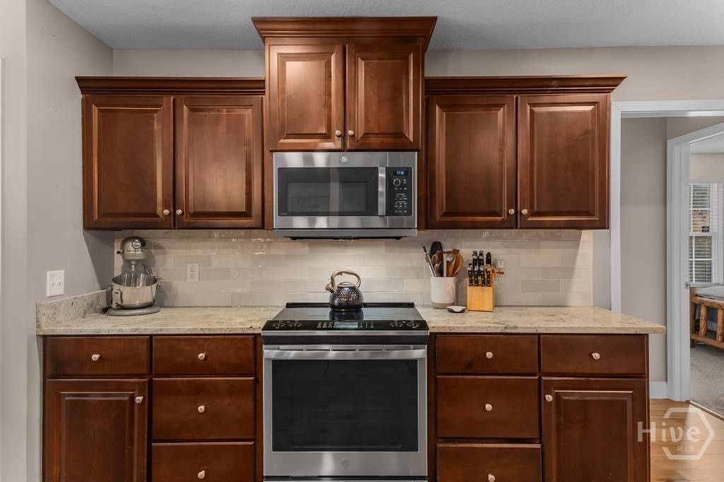 Image 13 of property listing at 221 Zittrouer Road, Guyton, GA 31312