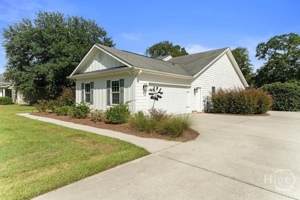 Image 30 of property listing at 221 Zittrouer Road, Guyton, GA 31312