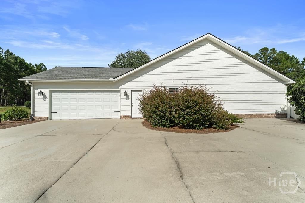 Image 31 of property listing at 221 Zittrouer Road, Guyton, GA 31312