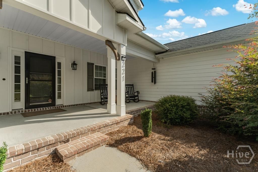 Image 32 of property listing at 221 Zittrouer Road, Guyton, GA 31312