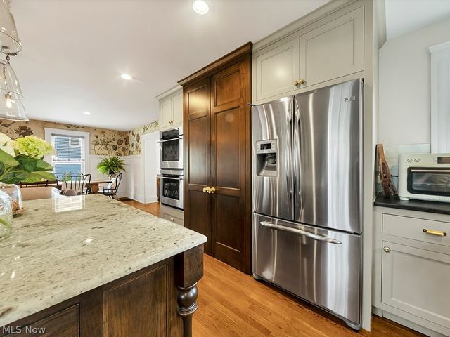 132 South Franklin Street, Chagrin Falls, OH 44022