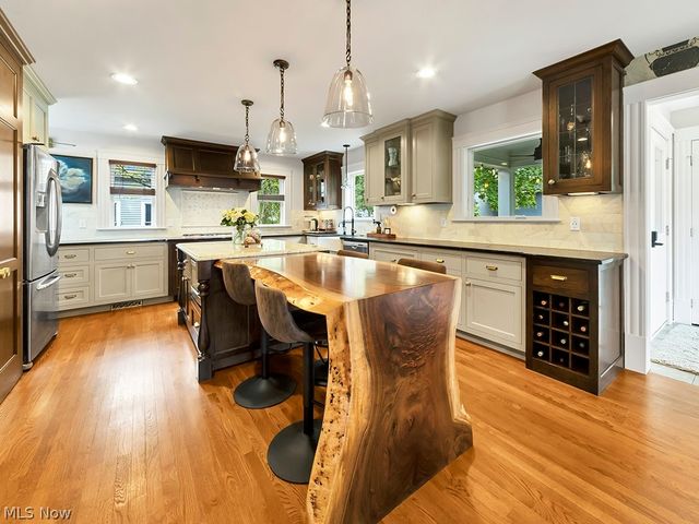 132 South Franklin Street, Chagrin Falls, OH 44022