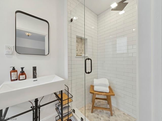 132 South Franklin Street, Chagrin Falls, OH 44022