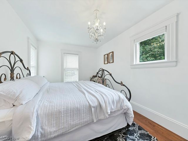 132 South Franklin Street, Chagrin Falls, OH 44022