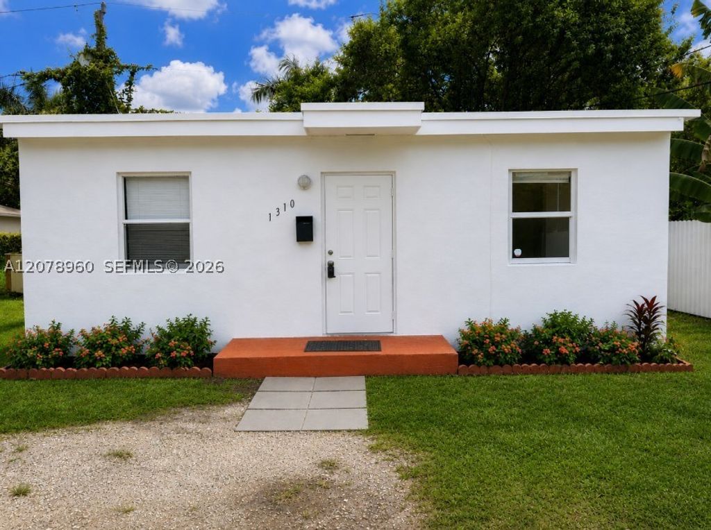 1310 NW 9th Pl 0, Florida City, FL 33034