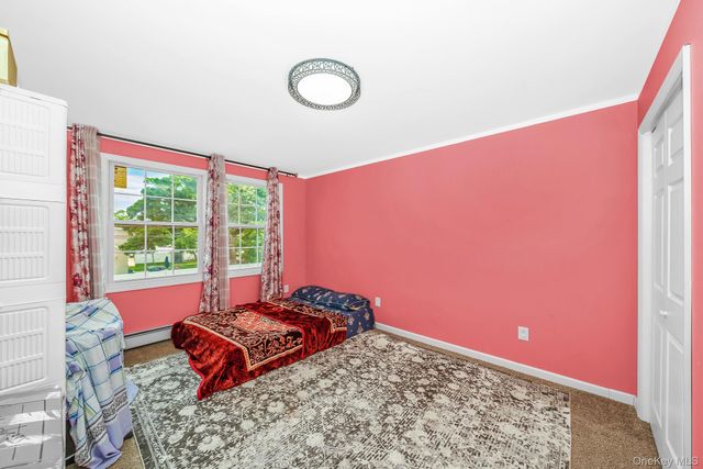 72 Peckham Avenue, Islip, NY 11751
