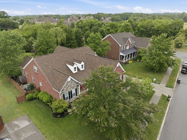 2205 Dominick Dr, Nolensville, TN 37135