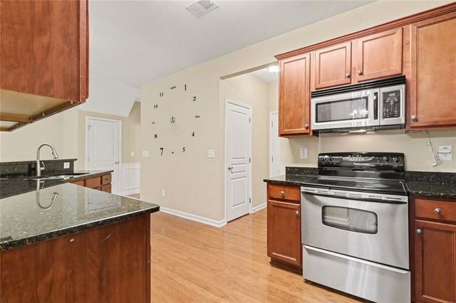 240 Parc View Lane, Woodstock, GA 30188