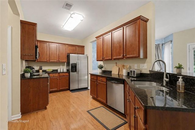 240 Parc View Lane, Woodstock, GA 30188