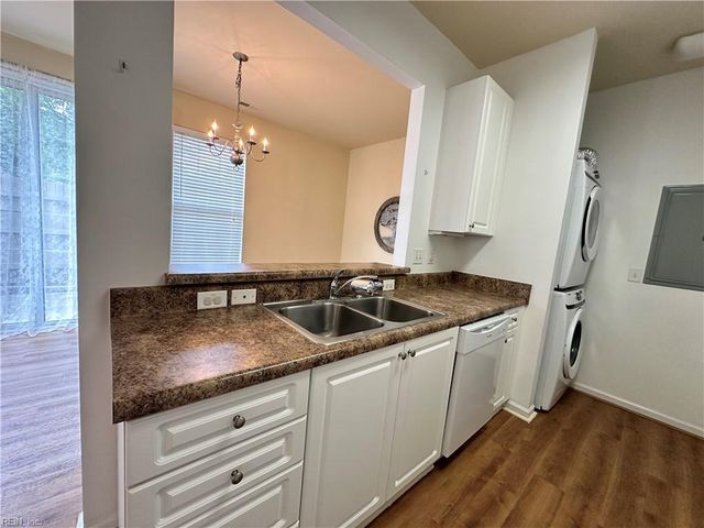 1105 Farrcroft WAY, Virginia Beach, VA 23455