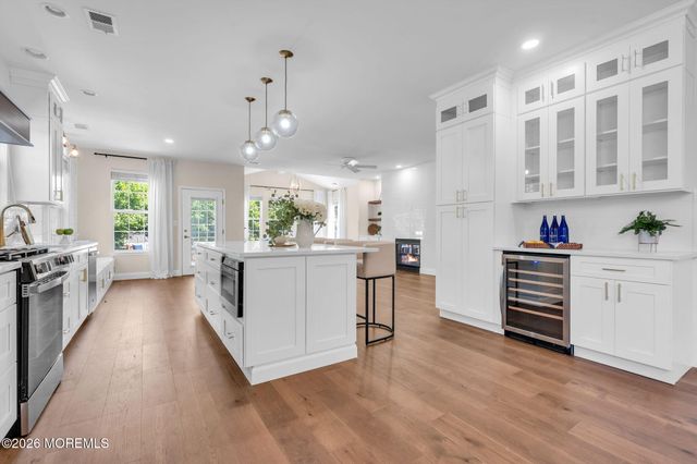 83 Huntington Drive, Jackson, NJ 08527