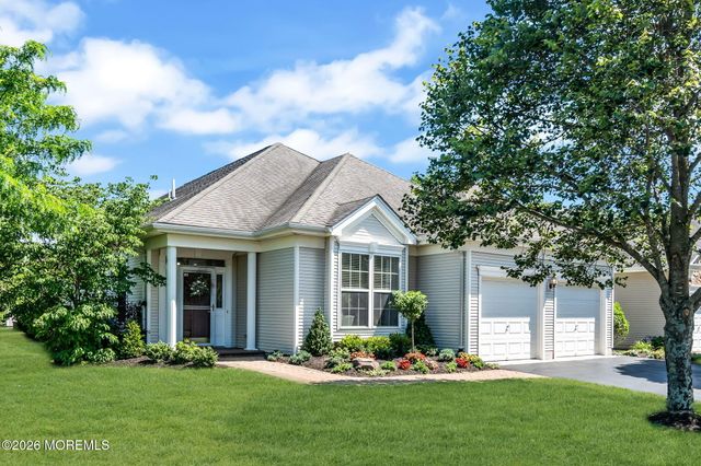 83 Huntington Drive, Jackson, NJ 08527