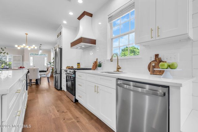 83 Huntington Drive, Jackson, NJ 08527