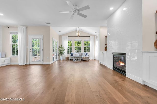 83 Huntington Drive, Jackson, NJ 08527