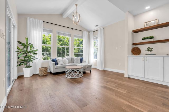 83 Huntington Drive, Jackson, NJ 08527