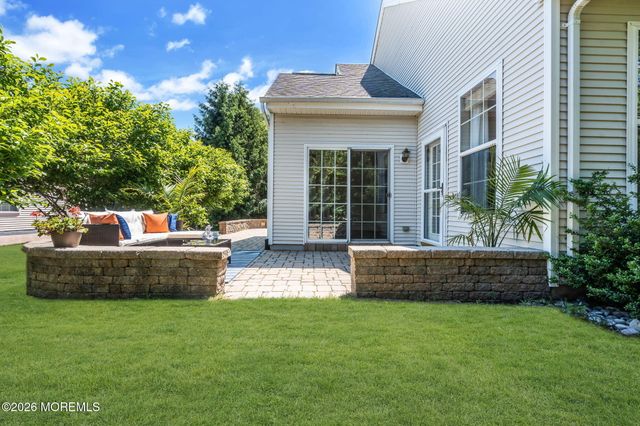 83 Huntington Drive, Jackson, NJ 08527