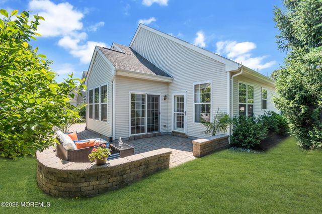 83 Huntington Drive, Jackson, NJ 08527