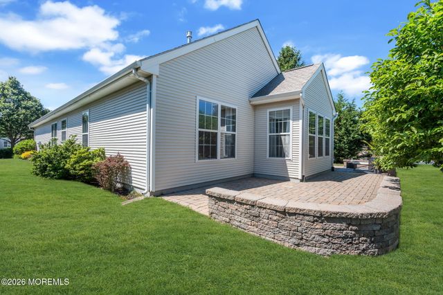 83 Huntington Drive, Jackson, NJ 08527