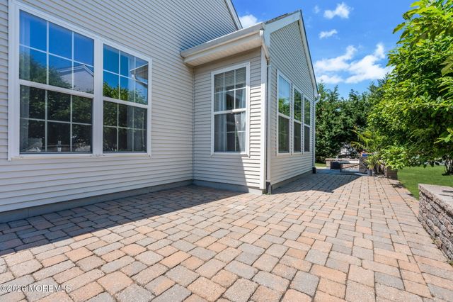 83 Huntington Drive, Jackson, NJ 08527