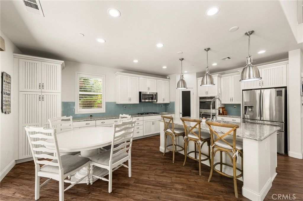 Image 17 of property listing at 35408 Oakridge Court, Lake Elsinore, CA 92532