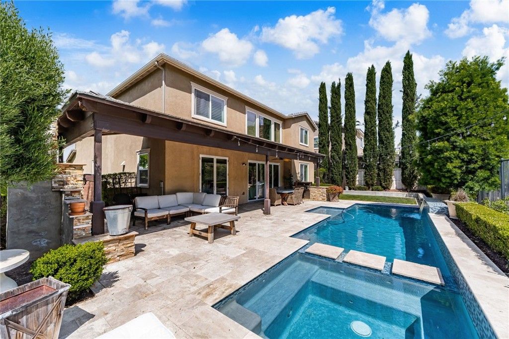 Image 1 of property listing at 35408 Oakridge Court, Lake Elsinore, CA 92532