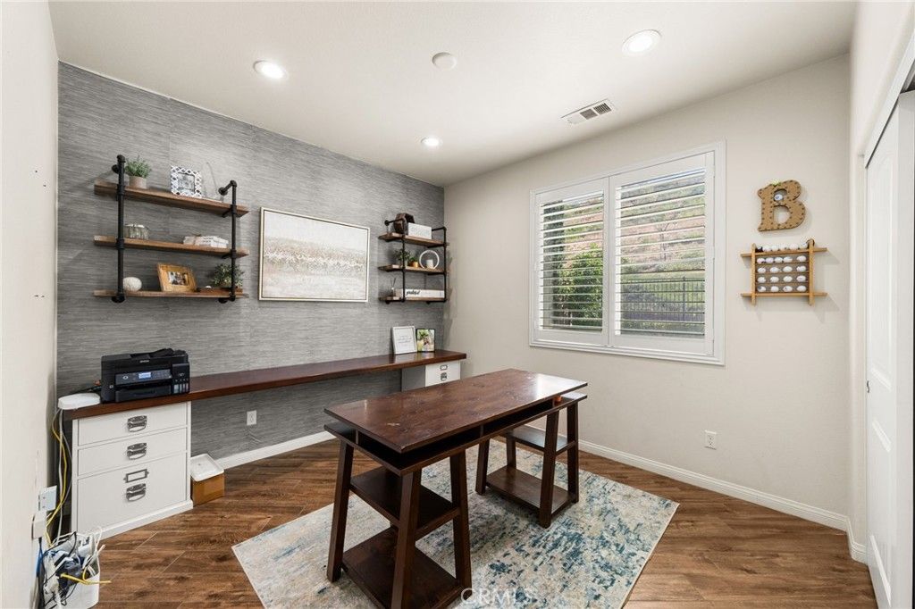 Image 26 of property listing at 35408 Oakridge Court, Lake Elsinore, CA 92532