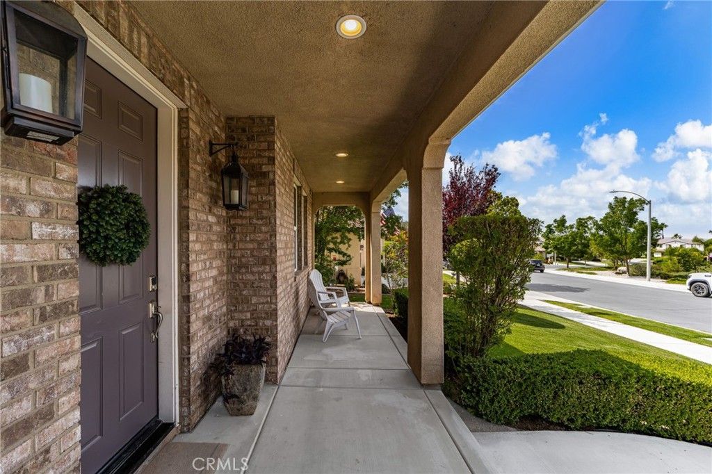 Image 5 of property listing at 35408 Oakridge Court, Lake Elsinore, CA 92532