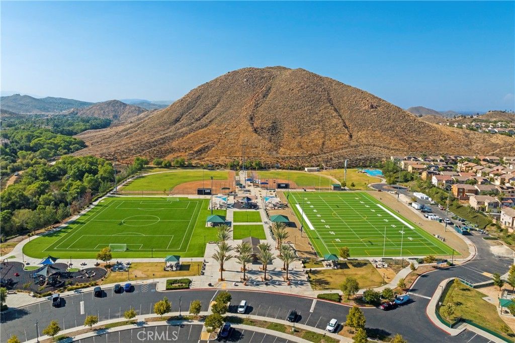 Image 71 of property listing at 35408 Oakridge Court, Lake Elsinore, CA 92532