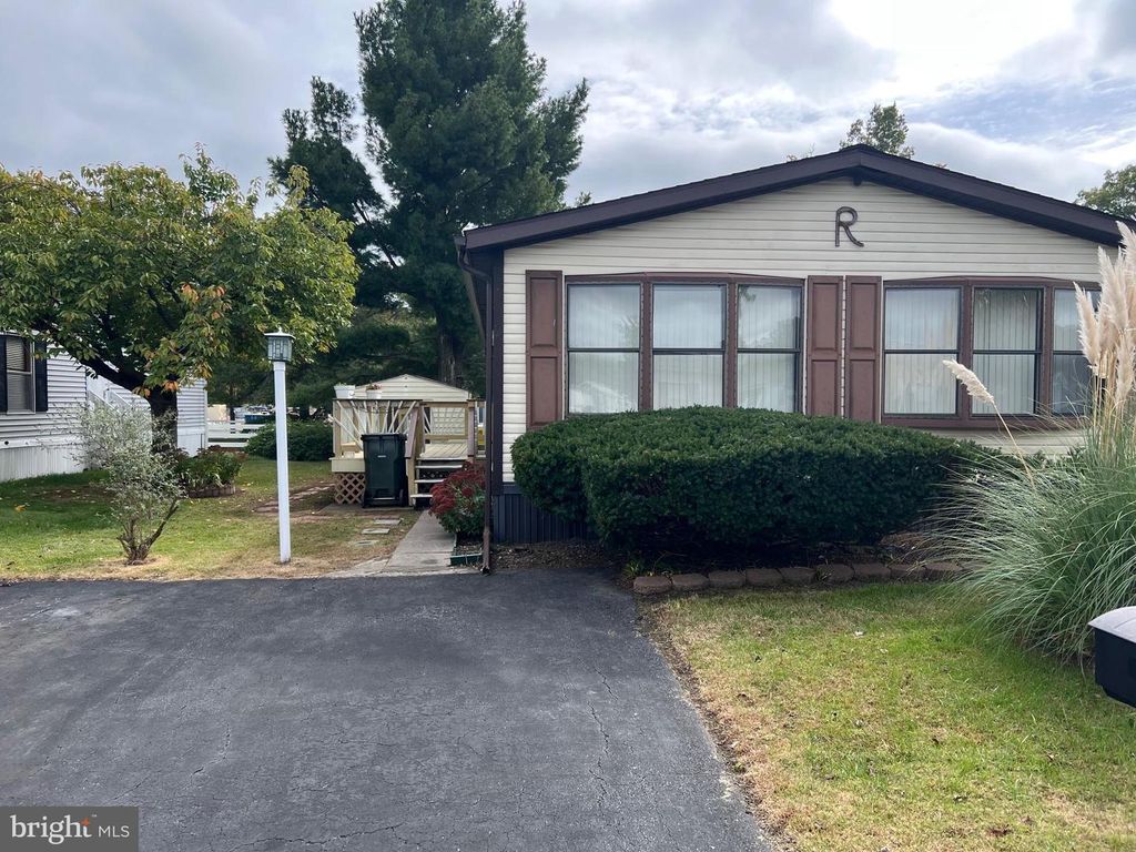 111 LARIAT ROAD, Baltimore, MD 21220