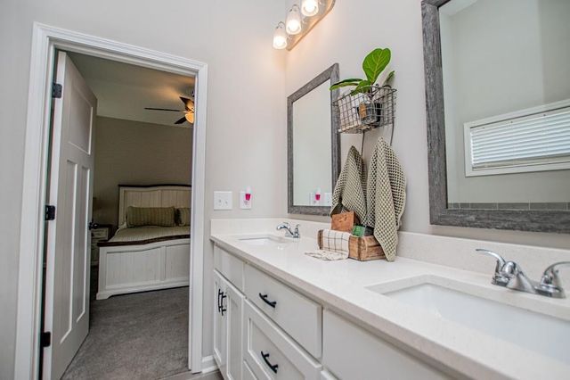 125 Cedar Park Way, Carrollton, GA 30117