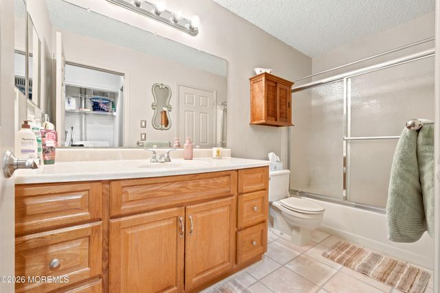 111 Violet Lane, Jackson, NJ 08527
