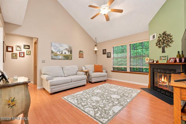 111 Violet Lane, Jackson, NJ 08527