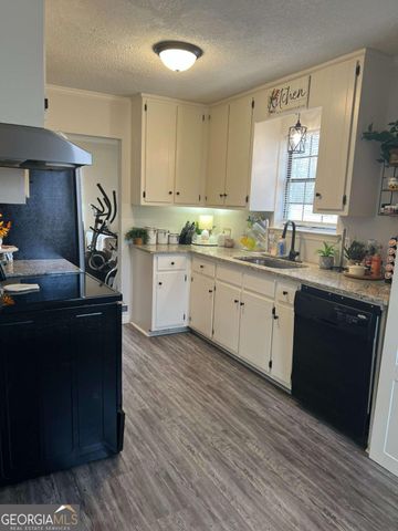 121 Westchester Drive, Barnesville, GA 30204