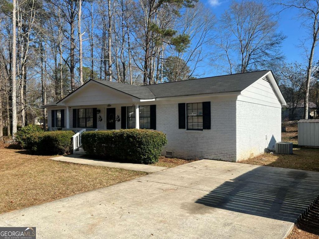 121 Westchester Drive, Barnesville, GA 30204