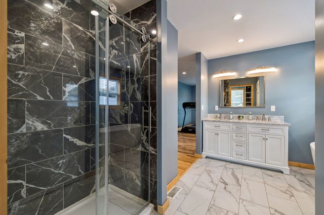 2717 Longstreet Ave, Pleasant View, TN 37146