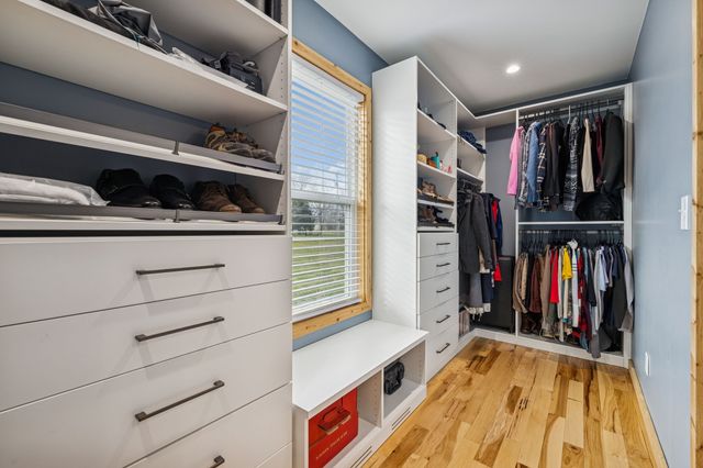 2717 Longstreet Ave, Pleasant View, TN 37146