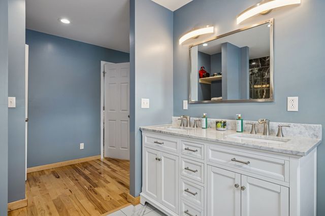 2717 Longstreet Ave, Pleasant View, TN 37146