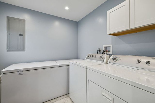 2717 Longstreet Ave, Pleasant View, TN 37146