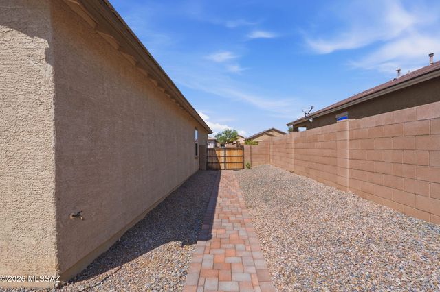 11397 W Caliche Drive, Marana, AZ 85658