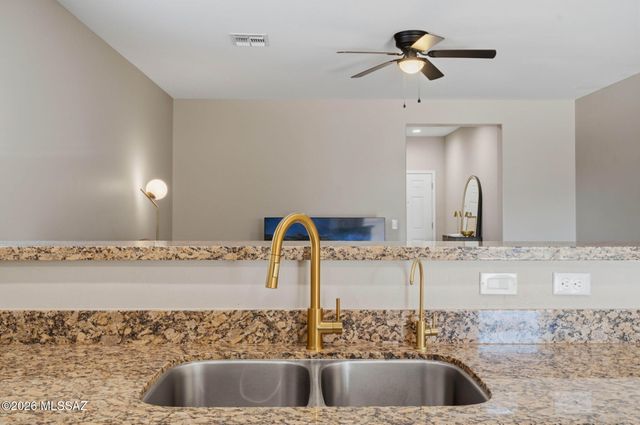 11397 W Caliche Drive, Marana, AZ 85658