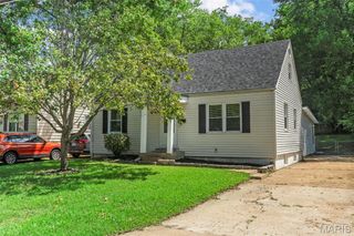 3724 Gordon Avenue, St John, MO 63114