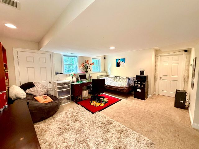 137A Court Street, Exeter, NH 03833