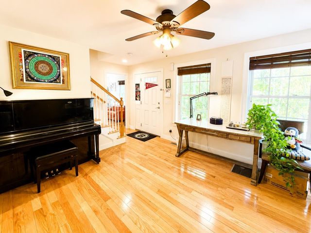 137A Court Street, Exeter, NH 03833
