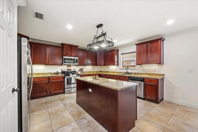 701 Hart Street, Fort Walton Beach, FL 32547