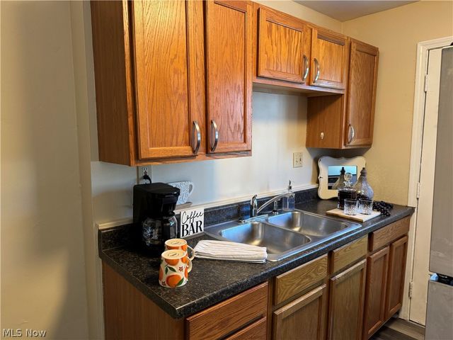 24991 Euclid Avenue, Euclid, OH 44117