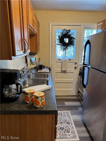 24991 Euclid Avenue, Euclid, OH 44117