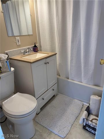 24991 Euclid Avenue, Euclid, OH 44117